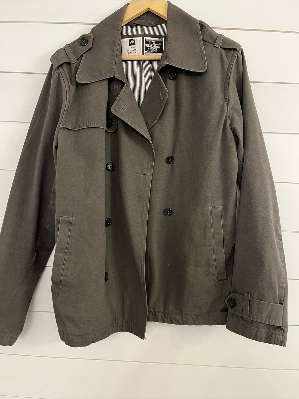 Burton Analog "Design Unlikely Futures" Men's M Military Short Trench Jacket